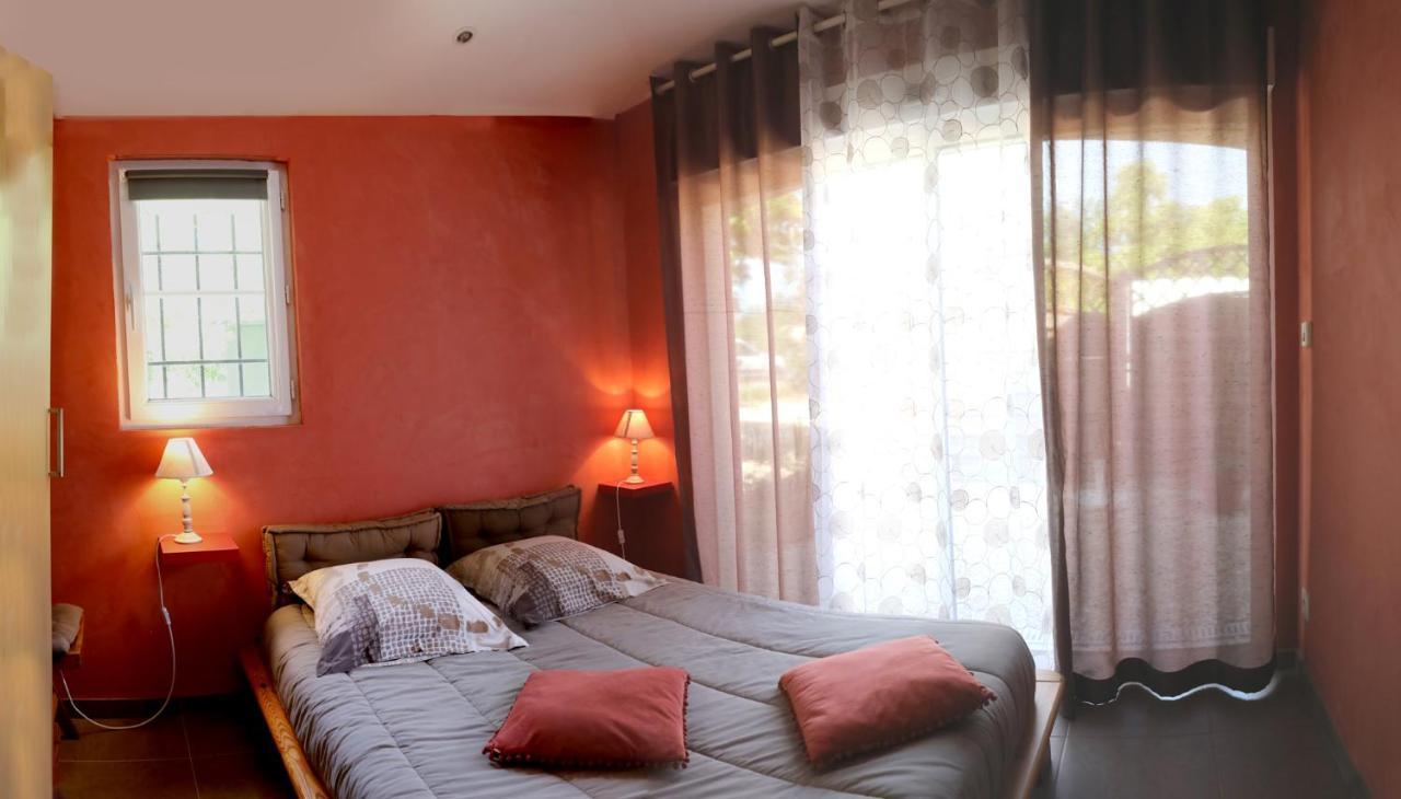 Au Coeur Du Bien-Etre, Gite Avec Piscine Chauffee Et Couverte, Spa, Sauna, Massages モントー エクステリア 写真
