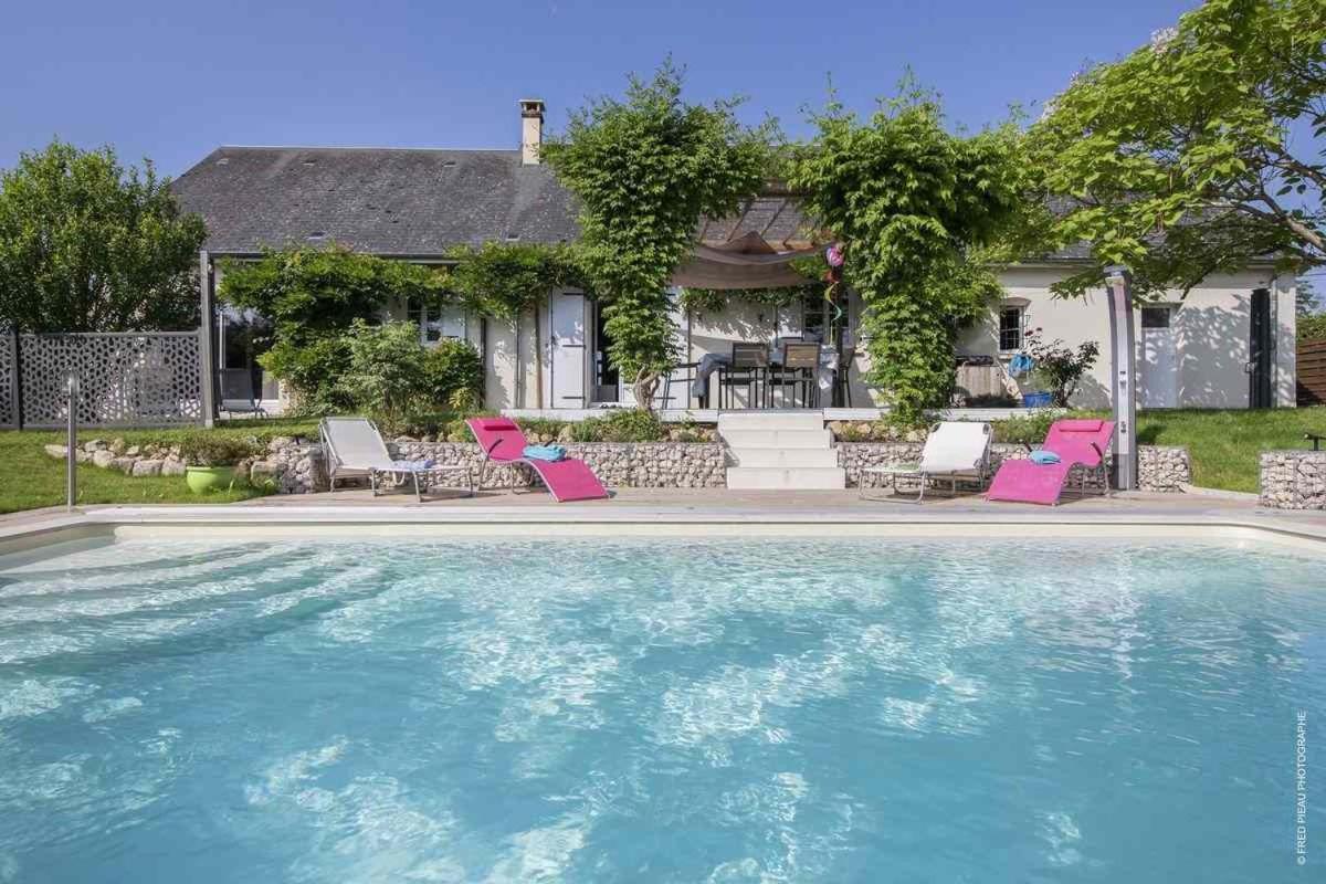 Au Coeur Du Bien-Etre, Gite Avec Piscine Chauffee Et Couverte, Spa, Sauna, Massages モントー エクステリア 写真